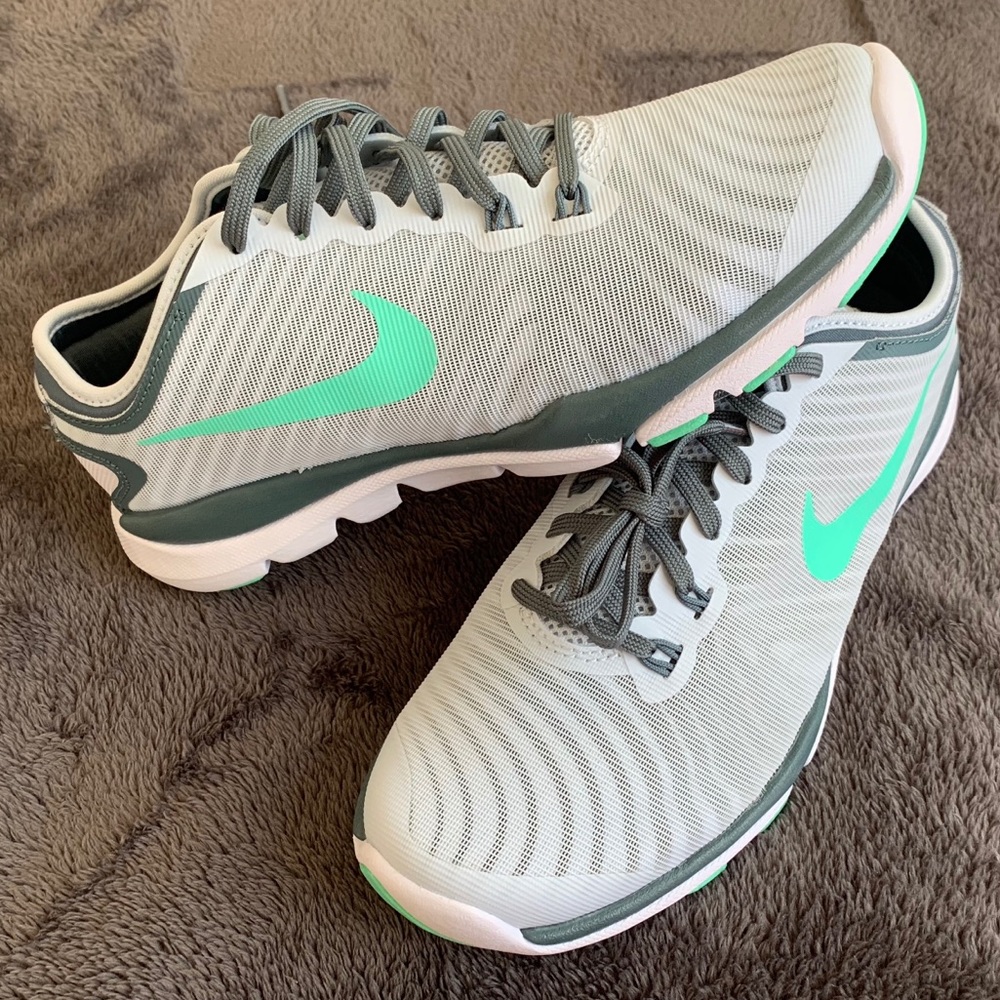 BRAND NEW Nike Flex Woman’s